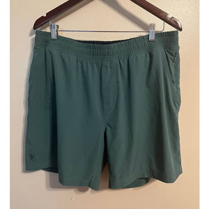 RHONE Athletic Shorts in Green
